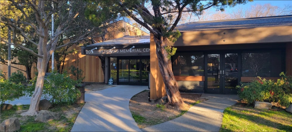 City of Davis Veterans Memorial Center