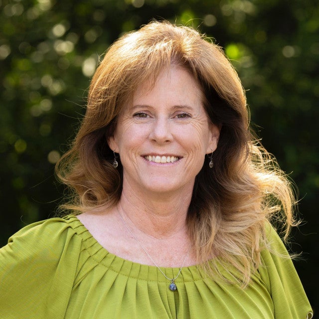 Portrait of Cindy Passmore